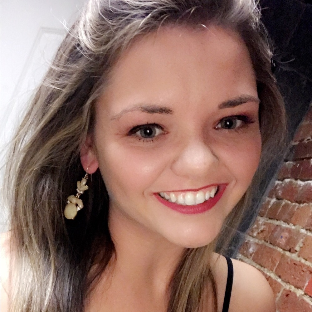Meet your Posher, Mackenzie